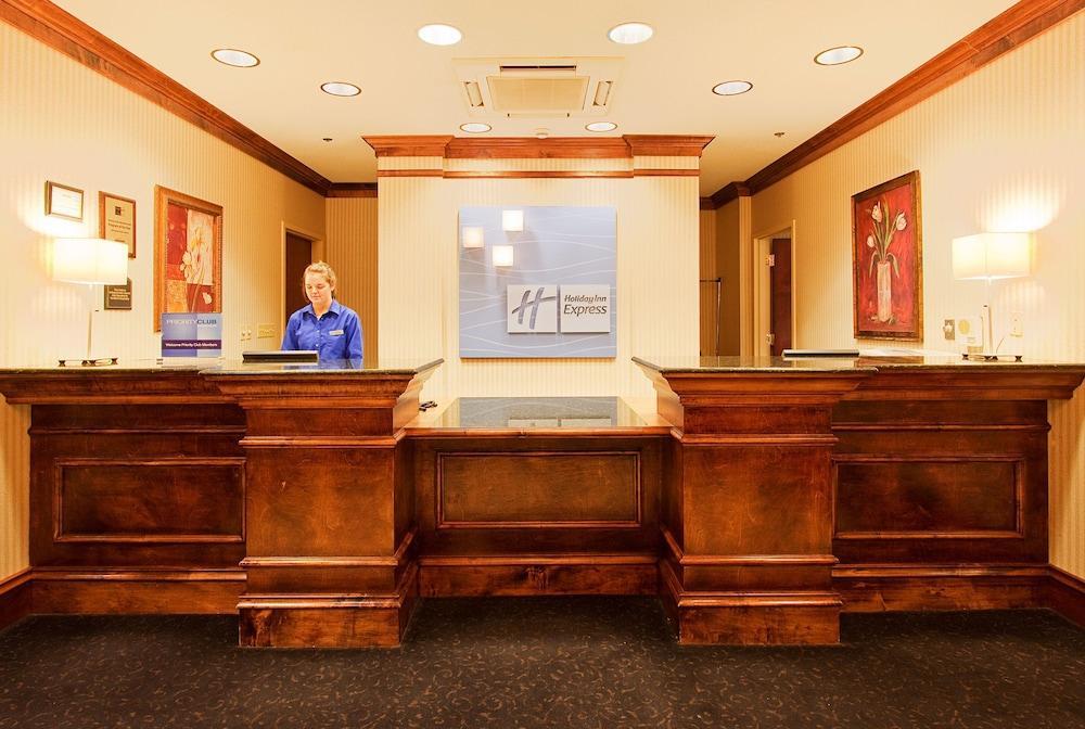 Holiday Inn Express Hotel & Suites Lucedale By Ihg Esterno foto