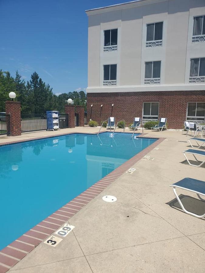 Holiday Inn Express Hotel & Suites Lucedale By Ihg Esterno foto