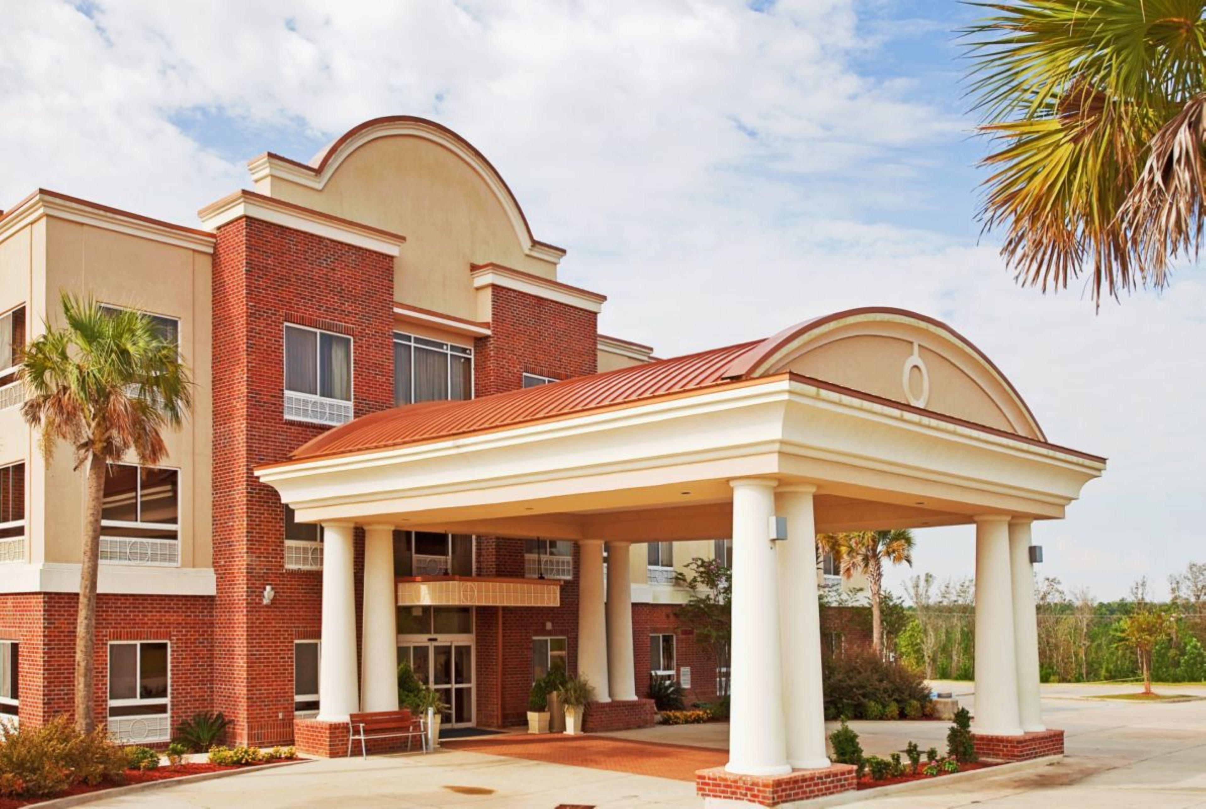 Holiday Inn Express Hotel & Suites Lucedale By Ihg Esterno foto