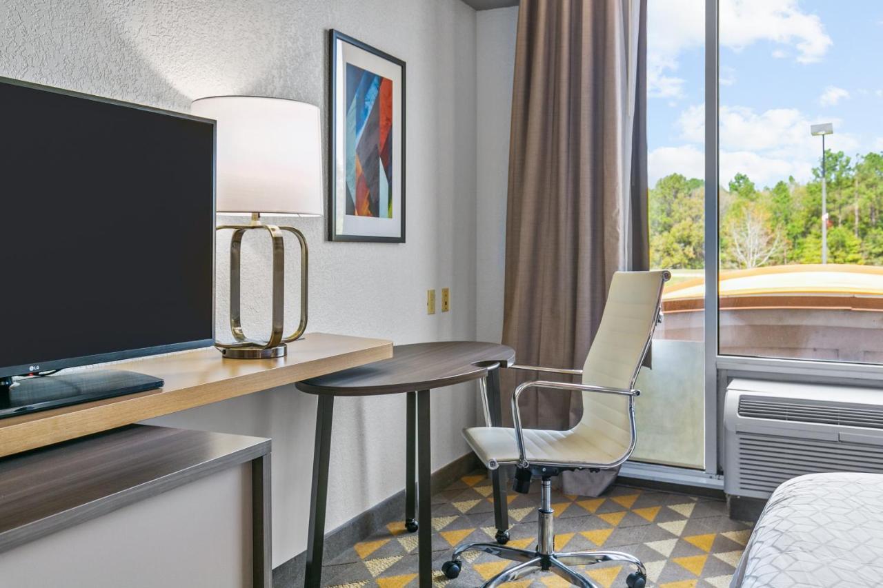 Holiday Inn Express Hotel & Suites Lucedale By Ihg Esterno foto