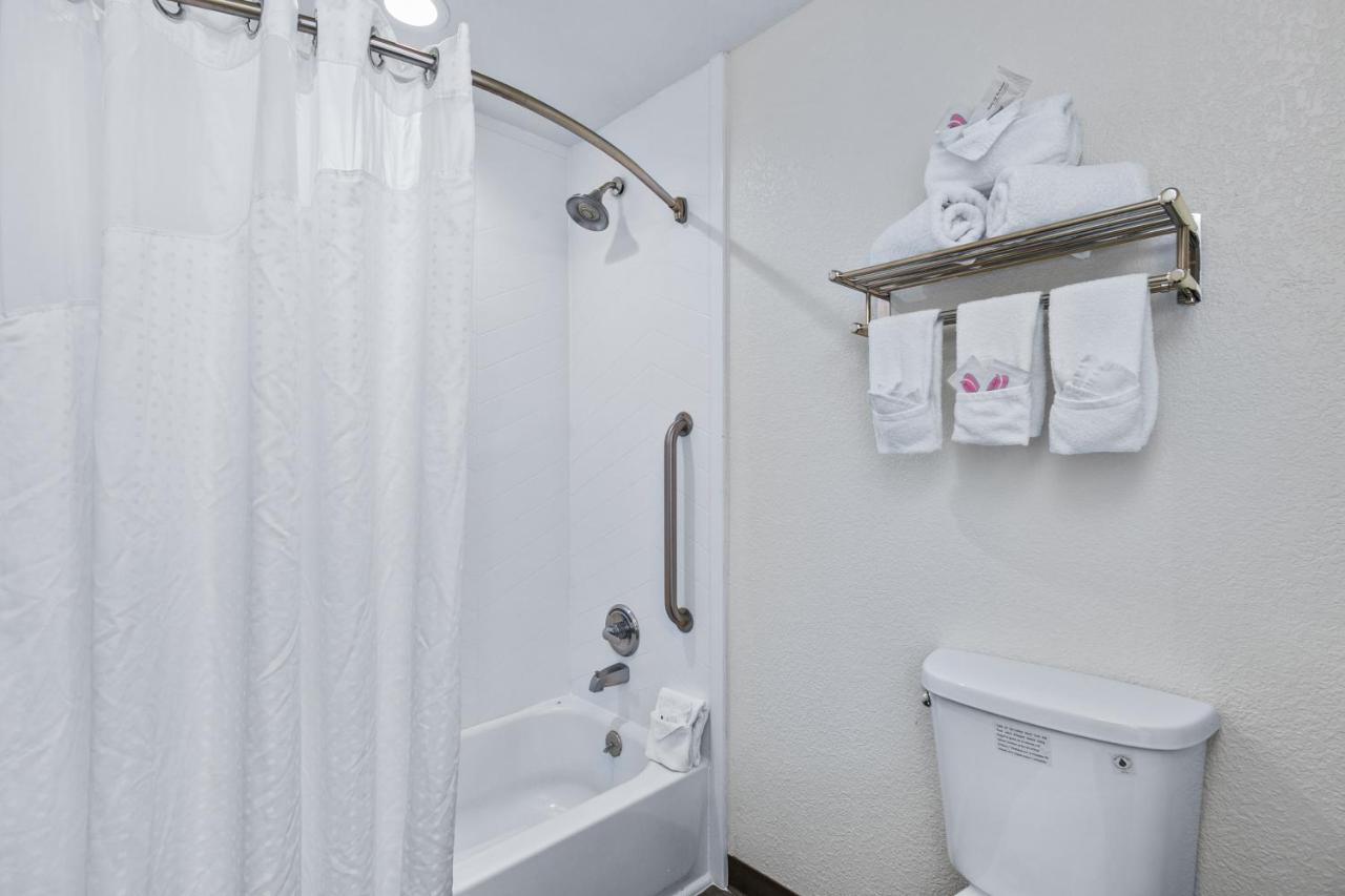 Holiday Inn Express Hotel & Suites Lucedale By Ihg Esterno foto
