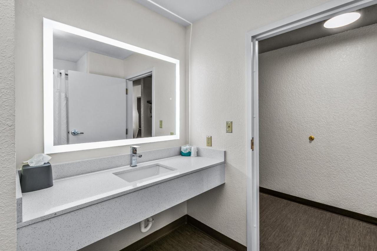 Holiday Inn Express Hotel & Suites Lucedale By Ihg Esterno foto