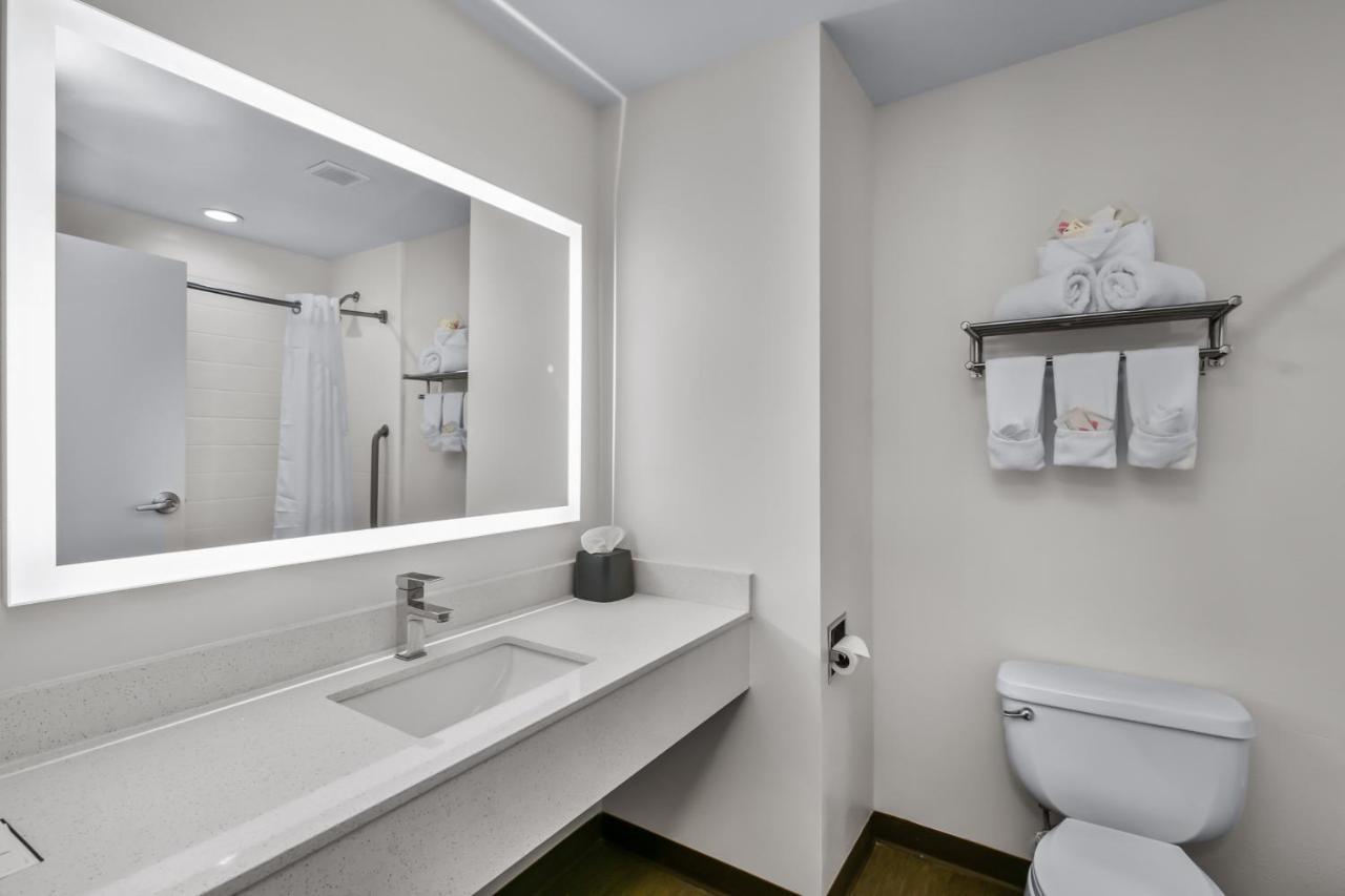 Holiday Inn Express Hotel & Suites Lucedale By Ihg Esterno foto