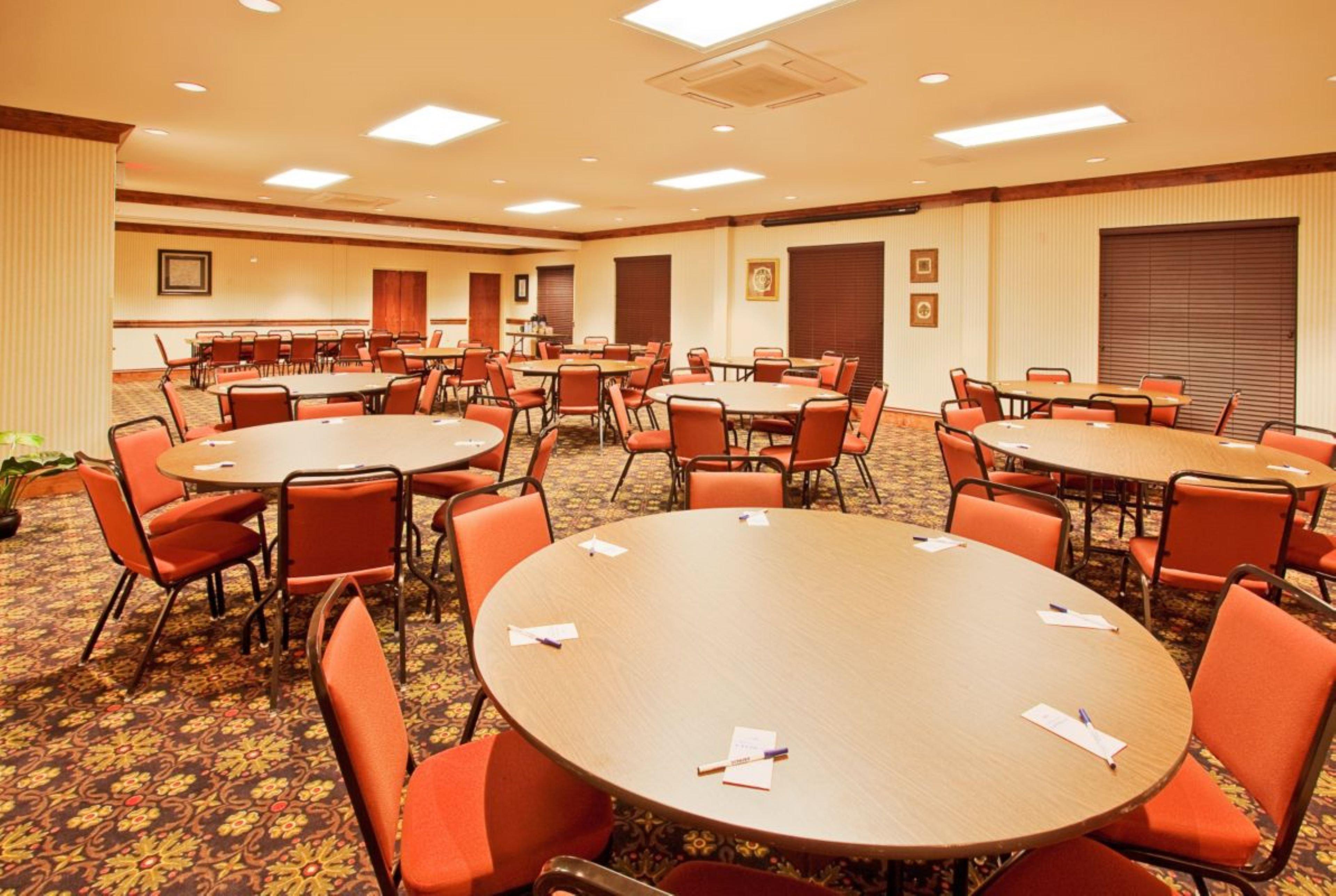 Holiday Inn Express Hotel & Suites Lucedale By Ihg Esterno foto